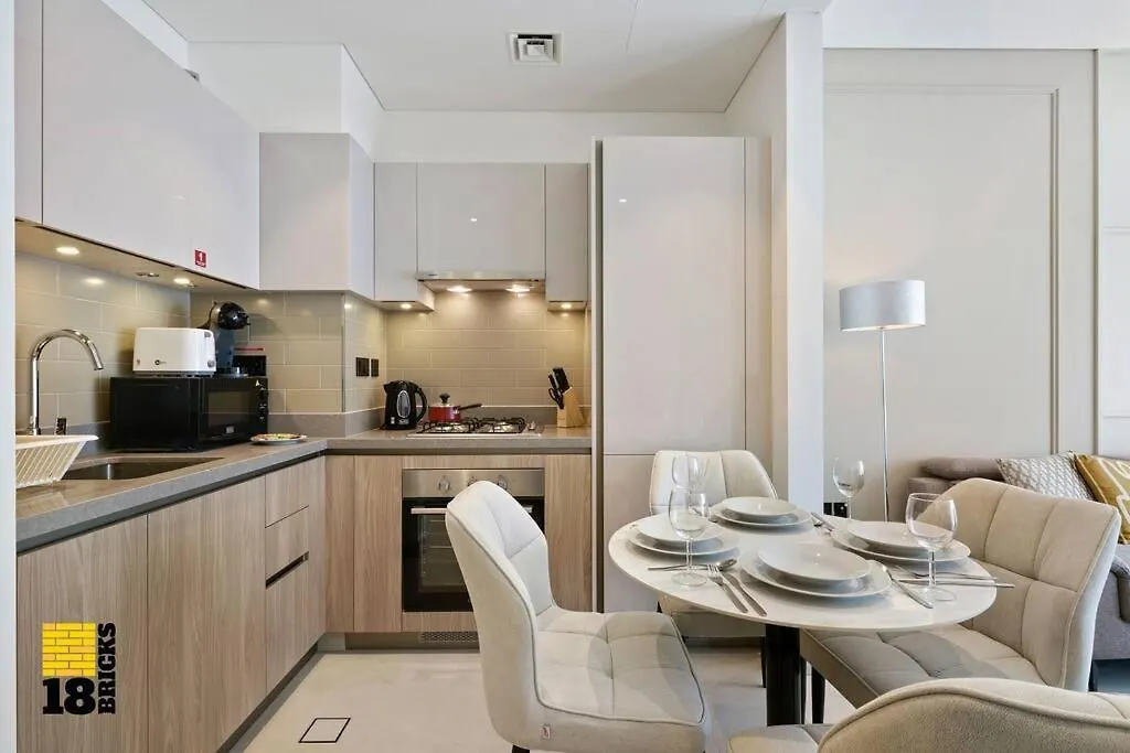 Spacious And Comfort Stay At Sobha Waves Dubai