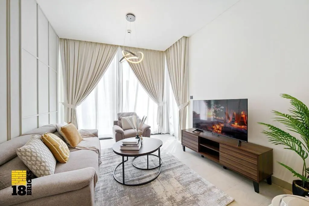 Spacious And Comfort Stay At Sobha Waves Dubai